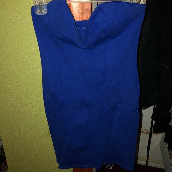 Dresses & Skirts - Mini blue dress